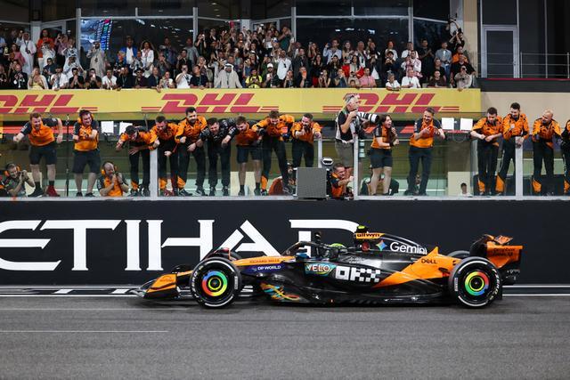 红牛车队绝杀威廉姆斯，诺里斯惊艳四座