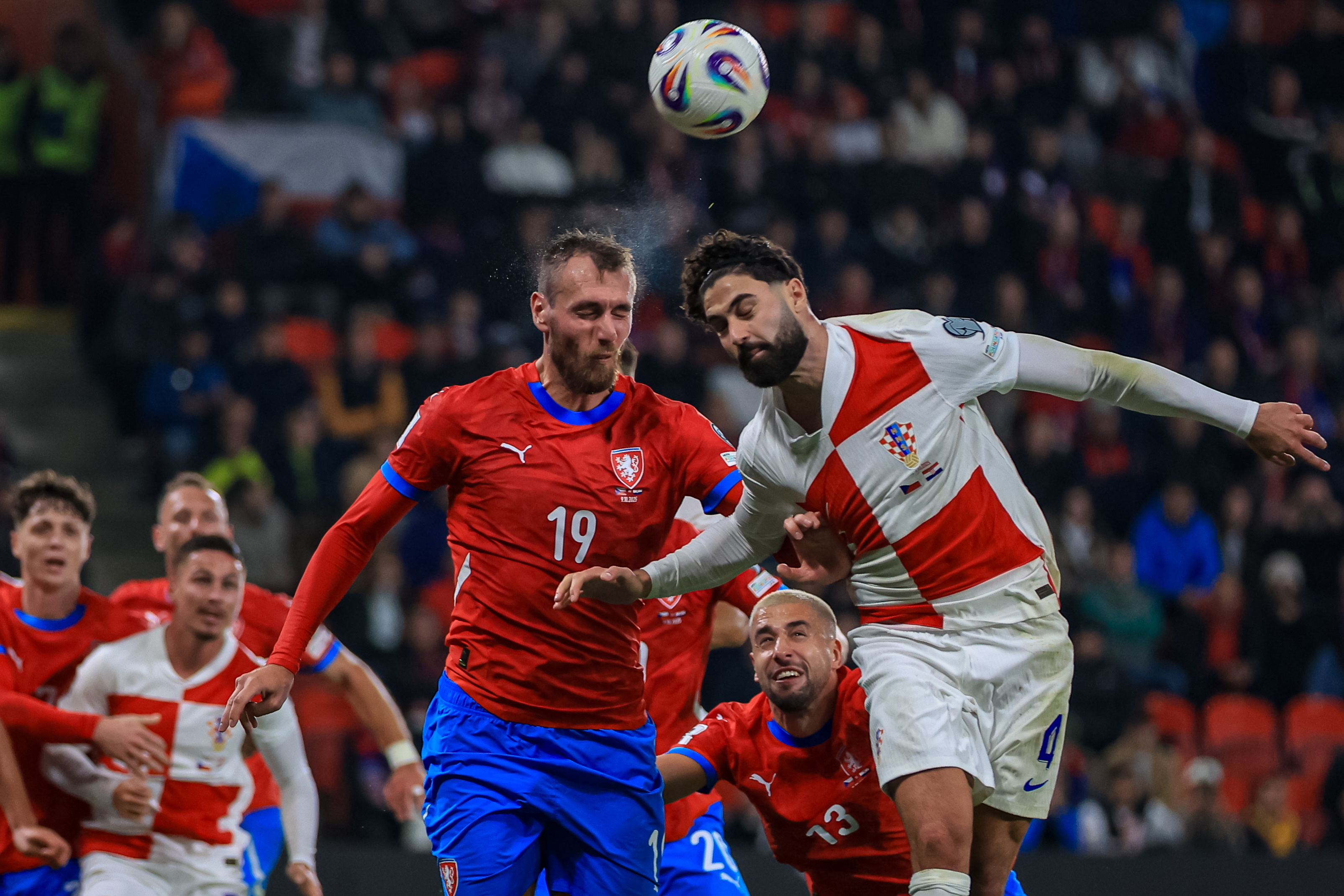 捷克队在欧预赛中折戟克罗地亚