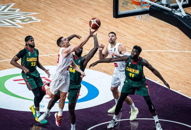 德国队险胜韩国队，郑思维刷新纪录