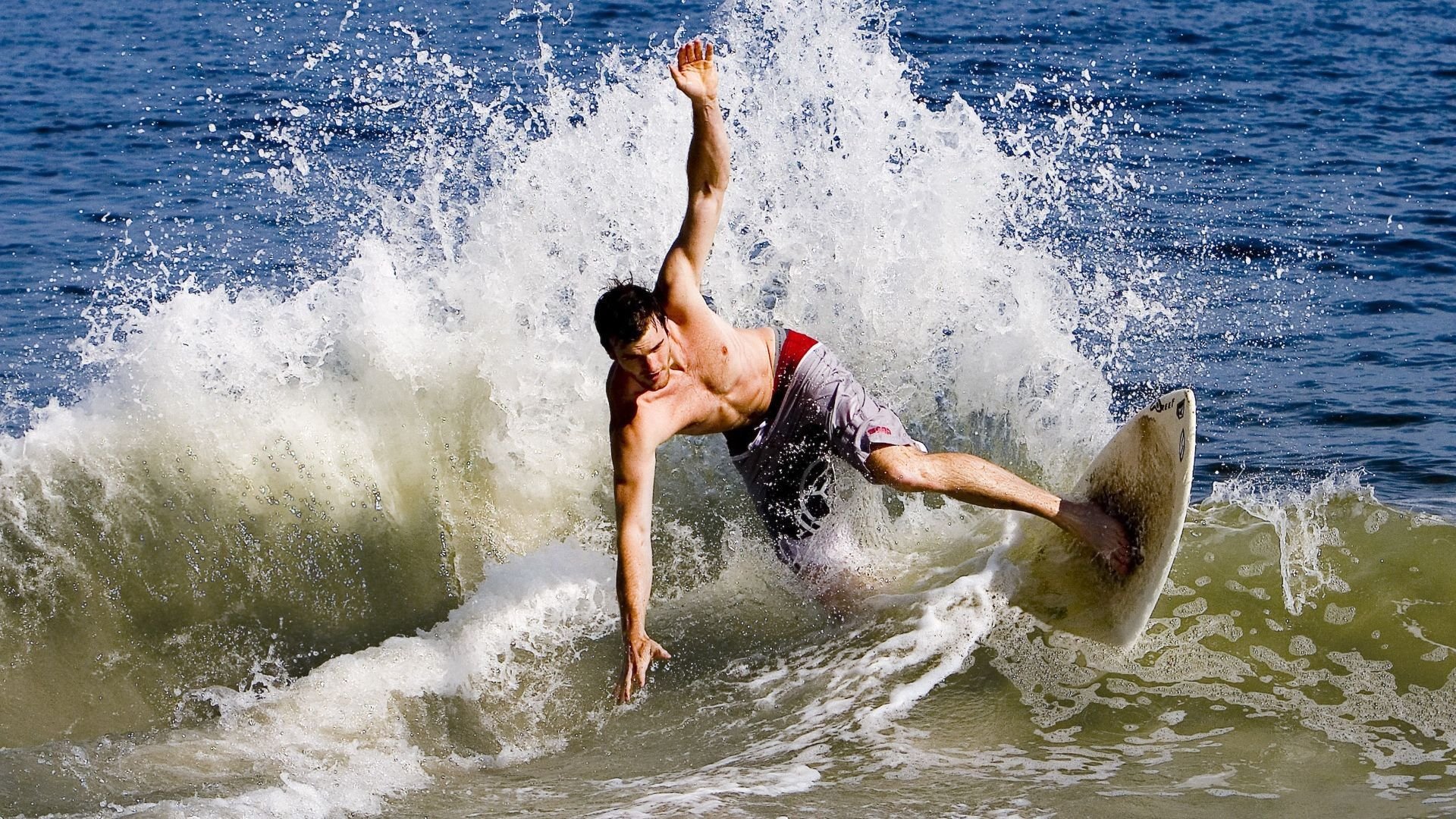 詹姆斯持续制造杀伤，北京队如何破解广厦队的唯一性难题？